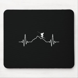 Skiing Heartbeat Ski Gift For Skiers _2  マウスパッド