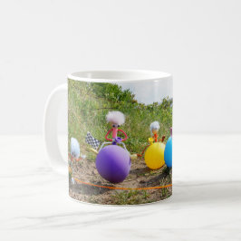 Skippiebal race van Fubby poppetjes op ballonnen. コーヒーマグカップ