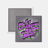 SklinesArt – Bold Graffiti Logo マグネット (正面/裏面)