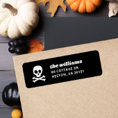 Skull and Crossbones Halloween Return Address ラベル