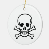 Skull and Crossbones Vintage Gothic Pirate Design セラミックオーナメント (左)