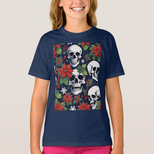 Skull Christmas With Poinsettias & Snowflakes Tシャツ (正面)