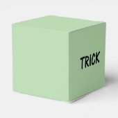 Skull n Bones Trick Treat green square favor boxes フェイバーボックス (裏面サイド)