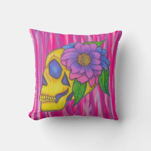 Skull Print Pillow With Yellow Pink Purple  クッション (正面)