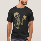 Skull Skeleton Hand Holding Red Heart Love Tシャツ (正面)