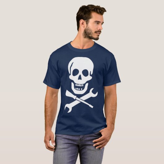 Skull with tools for plumber electrician tシャツ (正面フル)