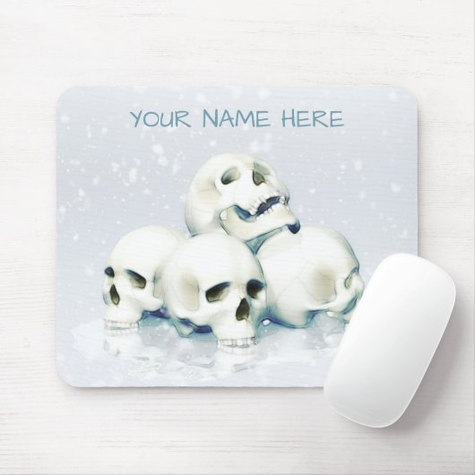 Skulls in the snow. Personalized マウスパッド (マウス)