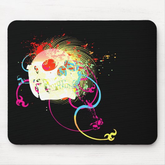 skullz。上向きねじれた矢印。 マウスパッド (正面)
