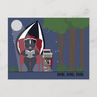 Skunk Reading in the Forest Postcards シーズンポストカード