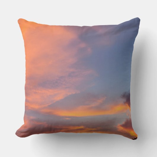 SKY FIRE CLOUD クッション (正面)