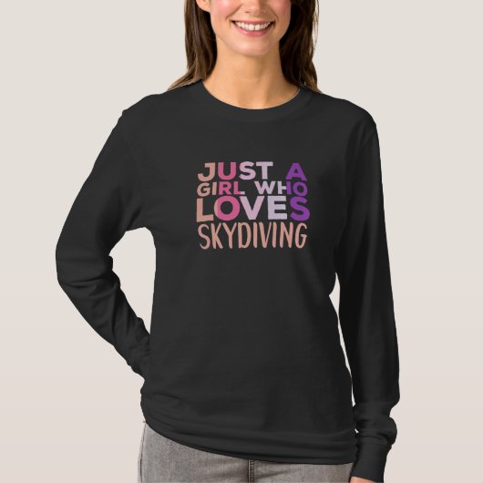 Skydiving Apparel Parachute Skydiver for Women   Tシャツ (正面)
