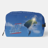  Skydiving-Feel Freedom Above the Clouds | Men ドップキット (裏面)