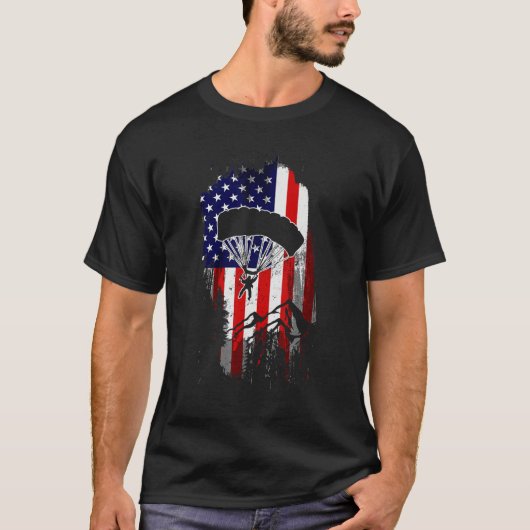 Skydiving USA American Flag Patriotic Skydiver Jul Tシャツ (正面)