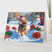 Skye Terrier走 Christmas Hatで雪の中 カード (正面)