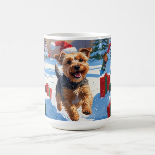 Skye Terrier走 Christmas Hatで雪の中 コーヒーマグカップ (中央)