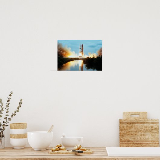 Skylab宇宙ステーション – Saturn V Launch ポスター (キッチン)