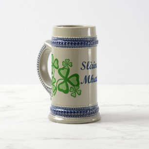 Slainte Mhathか応援または天恵のシャムロックまたはクローバー3a ビールジョッキ