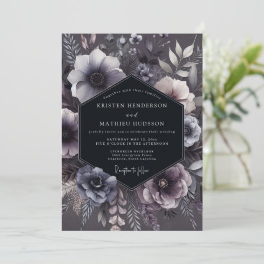 Slate Purple Floral Moody Wedding 招待状 (スタンド正面)