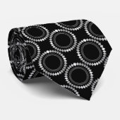 Sleek and Polished Tie, Black and White ネクタイ (ロール)