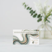 Sleek Sage Gold Marble Modern Realtor Logo QR Code 名刺 (スタンド正面)