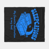 Sleepcations フリースブランケット (正面(横))