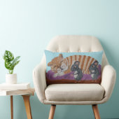 Sleeping Cat with Sneaky Mice Throw Pillow ランバークッション (椅子)