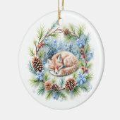 Sleeping Fox in Winter Wreath Holiday セラミックオーナメント (左)
