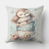 Sleeping Owl in Stacked Floral Teacups クッション (正面)