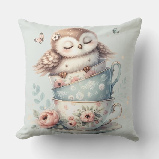 Sleeping Owl in Stacked Floral Teacups クッション (正面)