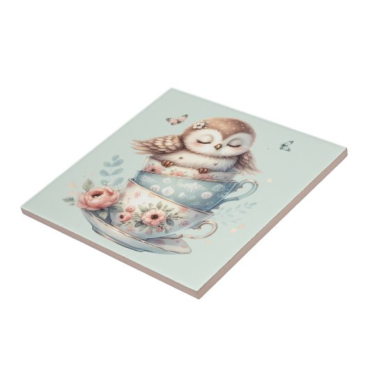 Sleeping Owl in Stacked Floral Teacups タイル (側面)