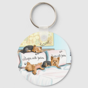 Sleeps with Yorkies by Catia Cho キーホルダー