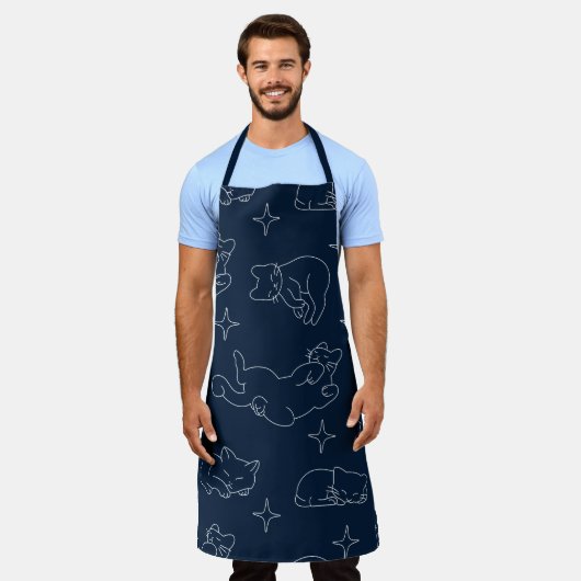 Sleepy Cat Apron – Whimsical Cat Pattern エプロン (着用した状態)