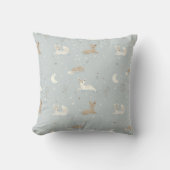 Sleepy Fawn Night Throw Pillow クッション (正面)
