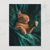 Sleepy Ginger Kitty Under the Blankets ポストカード (正面)