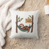Sleepy Sloth Vintage Funny Lazy Animal Art 2 クッション (ブランケット)