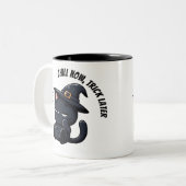 Sleepy Witch Cat Zzz Halloween  ツートーンマグカップ (正面左)