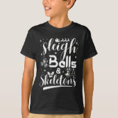 Sleigh bells & skeletons dancing funny christmas tシャツ (正面)