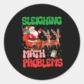 Sleighing Math Problems Funny Teacher Christmas Qu ラウンドシール (正面)