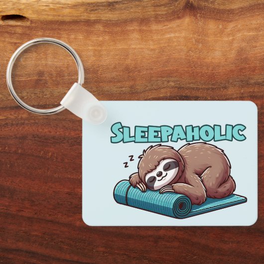 Sleppaholic - Sleeping Sloth On Yoga mat キーホルダー (裏面)