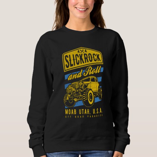 Slickrock and Roll Moab Utah Offroad Rock Crawler  スウェットシャツ (正面)