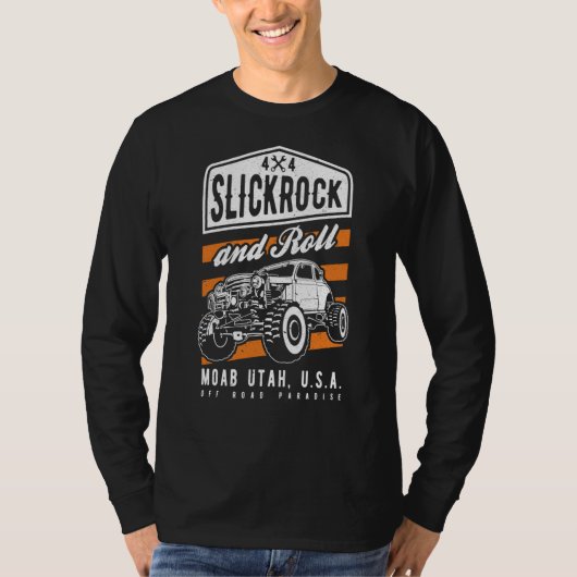 Slickrock and Roll Moab Utah Offroad Rock Crawler Tシャツ (正面)
