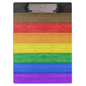 SlipperyJoeのインクルーシブなゲイプライド国旗の木版 クリップボード (正面)