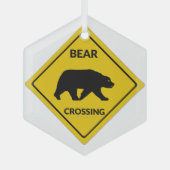 SlipperyJoeのクマのクロッシングのサインはシルエットw ガラスオーナメント (正面)