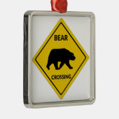 SlipperyJoeのクマのクロッシングのサインはシルエットw メタルオーナメント (右)
