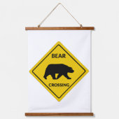 SlipperyJoeのクマのクロッシングのサインはシルエットw 吊り下げ型タペストリー (正面)