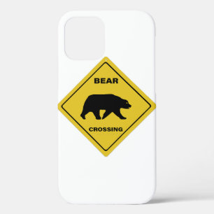 SlipperyJoeのクマ横断注意の看板 クマのシルエットが歩く iPhone 12 Proケース
