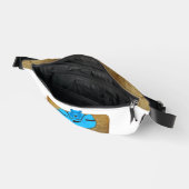 SlipperyJoeのゲイの筋肉は漫画のThongのリードを負担 ファニーパック (見開き)