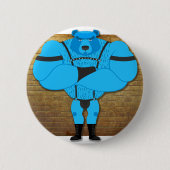 SlipperyJoeのゲイの筋肉は漫画のThongのリードを負担 缶バッジ (正面)