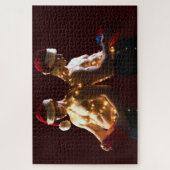 SlipperyJoeのシャツのない男性のバックツーバッククリスマス ジグソーパズル (縦)