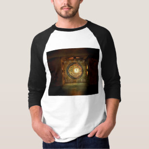 SlipperyJoeのスチームパンクテーマの新年ラウンドメタ Tシャツ